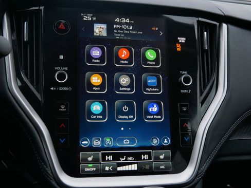 Certified 2025 Subaru Outback Premium image 22