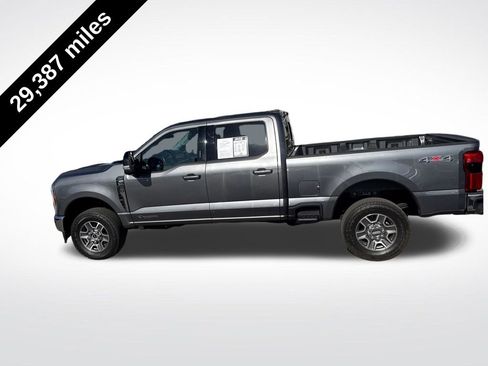 Used 2024 Ford F250 Lariat AWD/4WD image 2
