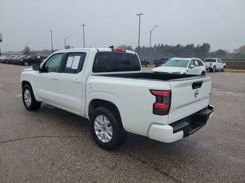 Used 2023 Nissan Frontier SV image 24