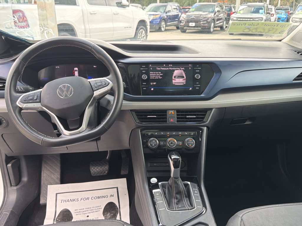 Used 2024 Volkswagen Taos SE FWD image 7