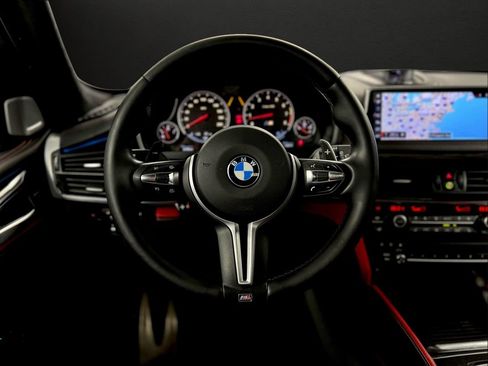 Used 2018 BMW X5 M w/ Premium Package AWD/4WD image 25