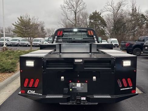 New 2024 Ford F550 XL image 28