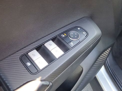 Used 2023 Mitsubishi Outlander ES image 17