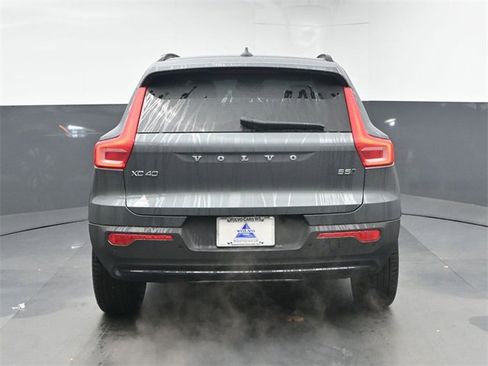 New 2026 Volvo XC40 B5 Ultra w/ Climate Package image 7