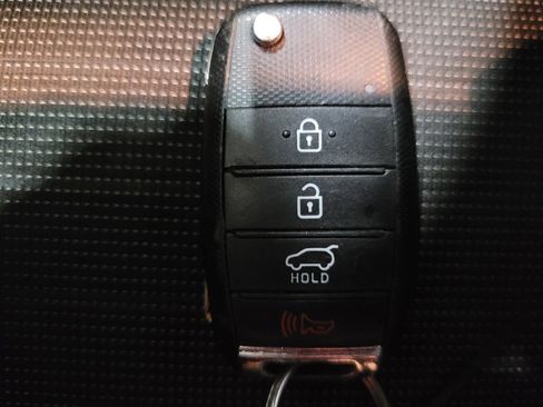 Used 2018 Kia Sportage LX w/ LX Technology Package image 32