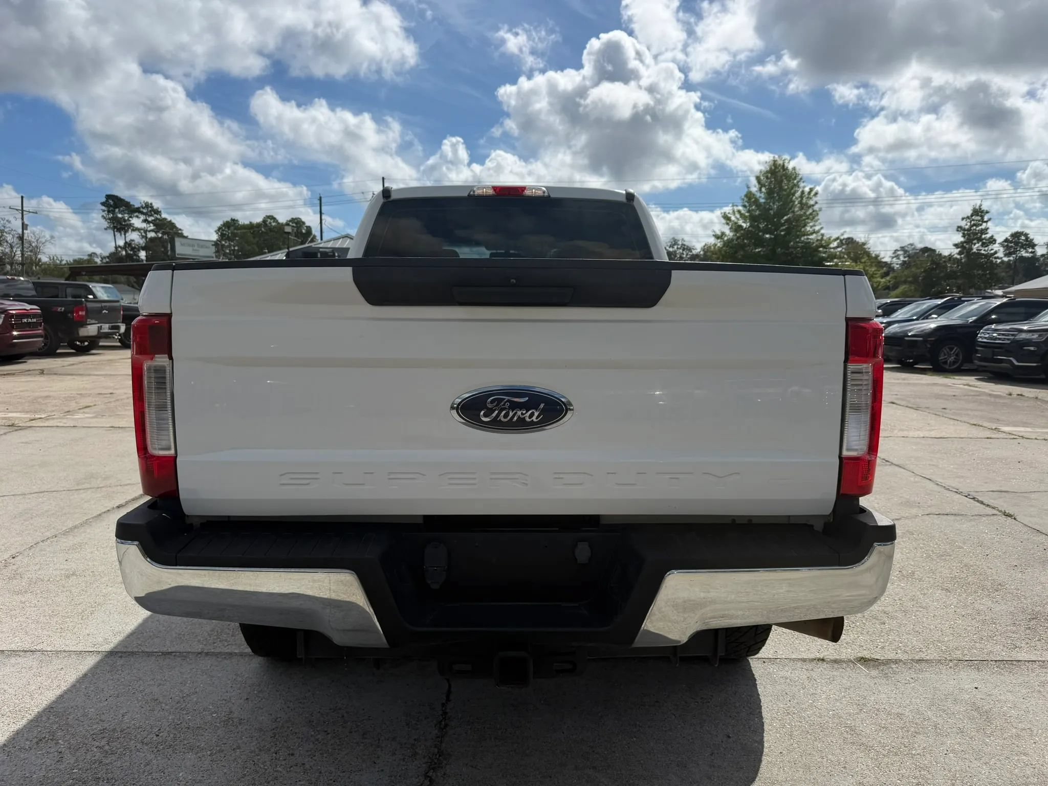 Used 2019 Ford F250 XL w/ Power Equipment Group AWD/4WD image 4