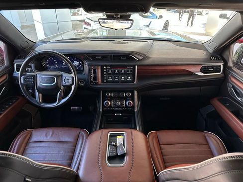 Used 2023 GMC Yukon Denali Ultimate AWD/4WD image 21