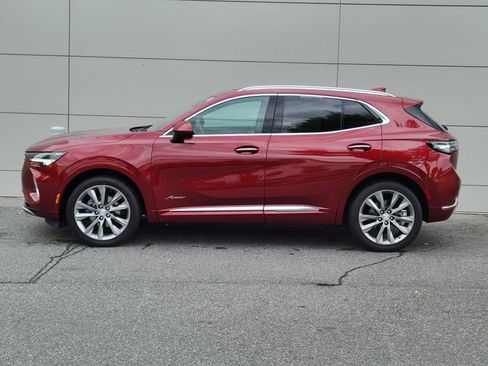 Used 2021 Buick Envision Avenir w/ Technology Package II FWD image 2