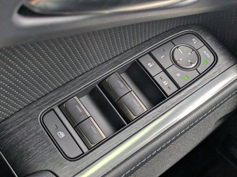 Used 2024 Lexus GX 550 w/ Cold Area Package image 21