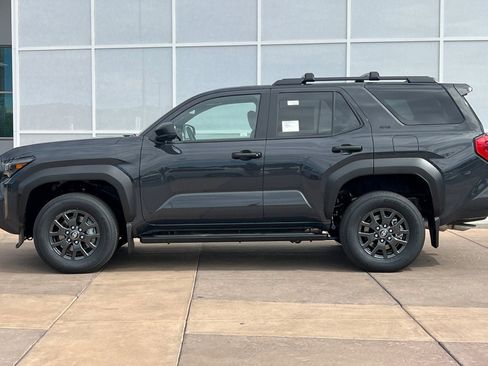 New 2026 Toyota 4Runner SR5 RWD image 7