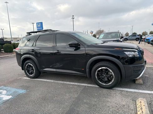 Used 2023 Nissan Pathfinder Rock Creek image 5