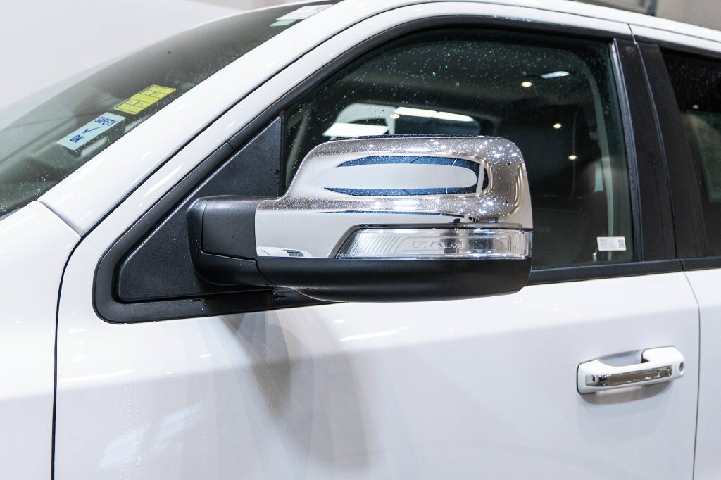 Used 2022 RAM 1500 Laramie AWD/4WD image 13
