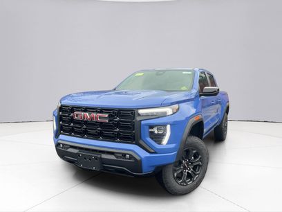 New 2025 GMC Canyon Elevation w/ Convenience Package