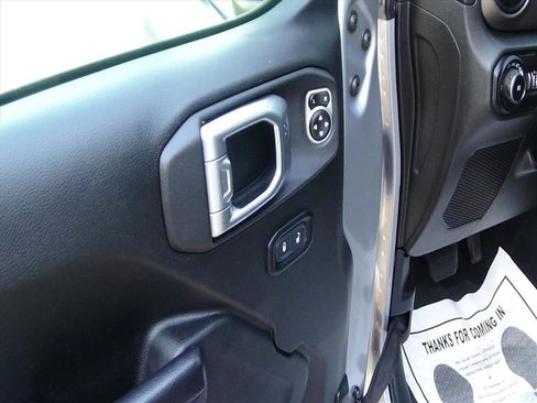 Used 2019 Jeep Wrangler Unlimited Sport S image 14