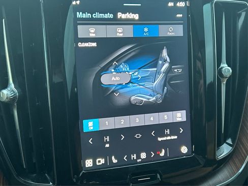 Used 2024 Volvo XC60 T8 Ultimate w/ Protection Package Premier image 30