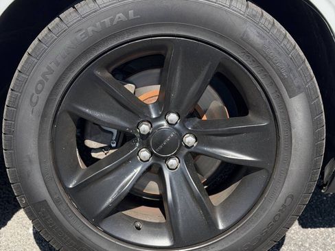 Used 2017 Dodge Challenger SXT RWD image 20