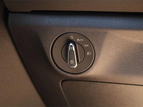 New 2025 Volkswagen Jetta Sport image 18