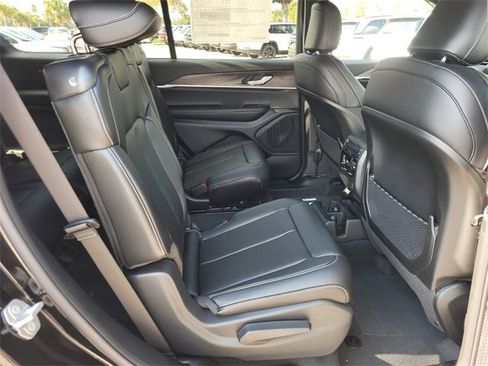 New 2025 Jeep Grand Cherokee L Limited image 14