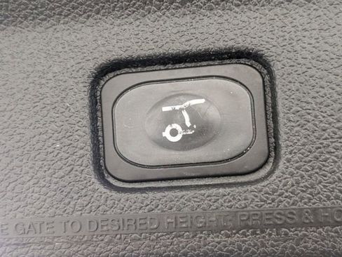 Used 2017 Ford Explorer Limited w/ Equipment Group 301A image 33