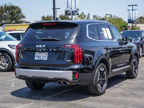 Used 2023 Kia Telluride S AWD/4WD image 7