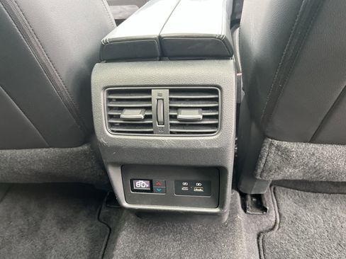 Used 2021 Nissan Rogue SL w/ Premium Package image 32