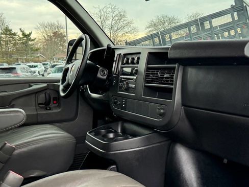 Used 2014 Chevrolet Express 2500 LS image 12