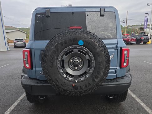 New 2025 Ford Bronco Badlands image 4