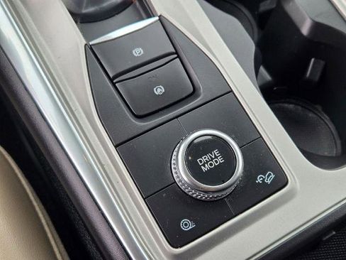 Certified 2023 Ford Explorer XLT w/ Equipment Group 202A image 33