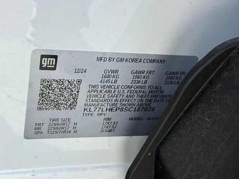 Used 2025 Chevrolet Trax LT w/ Driver Confidence Package image 23