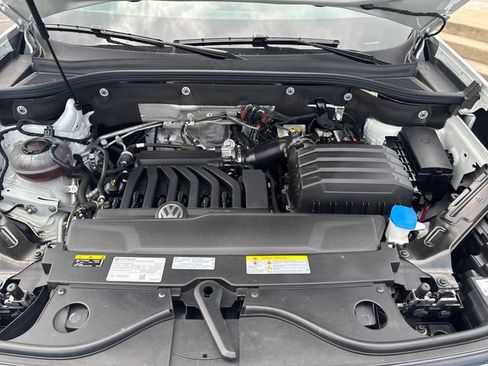 Used 2023 Volkswagen Atlas SE FWD image 24