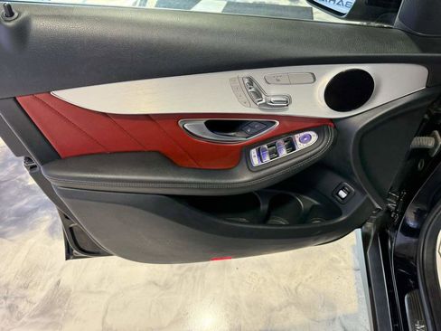 Used 2022 Mercedes-Benz GLC 300 4MATIC w/ AMG Line image 26