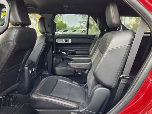 Used 2023 Ford Explorer ST-Line w/ Class IV Trailer Tow Package RWD image 13