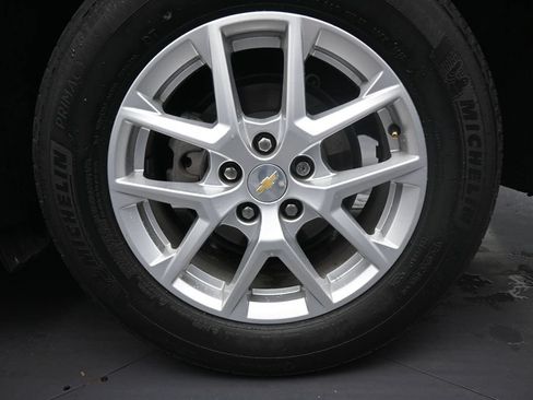 Used 2022 Chevrolet Equinox LS FWD image 10