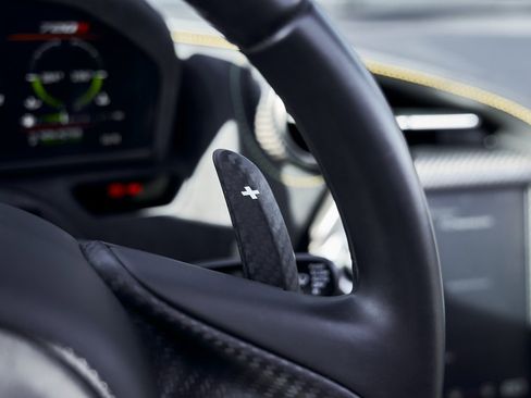 Used 2022 McLaren 720S Spider image 61