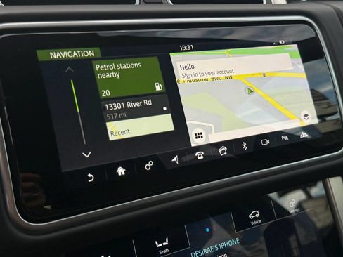 Used 2018 Land Rover Range Rover Supercharged AWD/4WD image 19