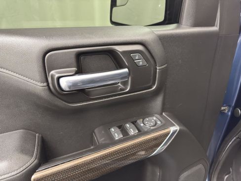 Used 2020 Chevrolet Silverado 1500 LT image 18