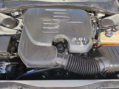 Used 2018 Dodge Charger GT image 22