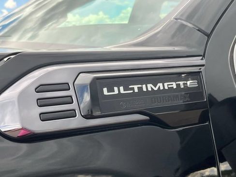 Certified 2026 GMC Sierra 2500 Denali Ultimate w/ LPO, Black Badging Package AWD/4WD image 12