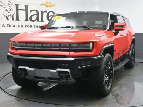 Used 2025 GMC Hummer EV 3X w/ LPO, Illumination Package AWD/4WD image 7