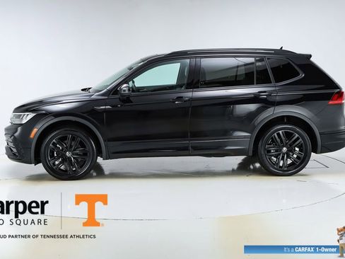 Used 2022 Volkswagen Tiguan SE R-Line image 2
