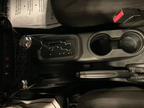 Used 2013 Jeep Wrangler Unlimited Sport AWD/4WD image 21