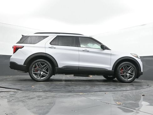 New 2026 Ford Explorer ST-Line w/ ST-Line Street Pack AWD/4WD image 43
