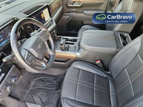 Certified 2025 Chevrolet Silverado 1500 High Country w/ High Country Premium Package AWD/4WD image 17