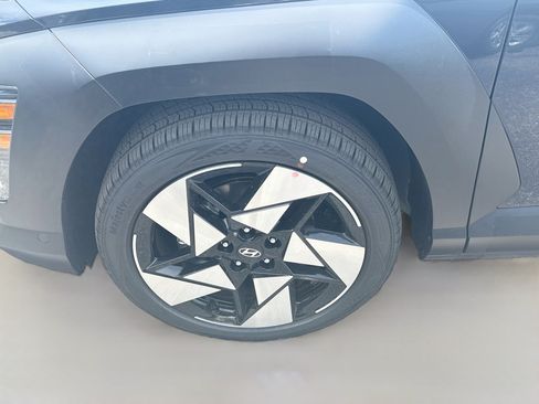 New 2027 Hyundai Kona Limited FWD image 24