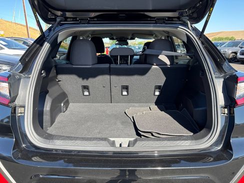 Used 2024 Subaru Crosstrek 2.0i AWD/4WD image 19