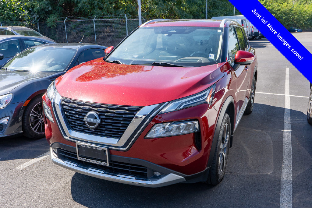 Used 2022 Nissan Rogue Platinum w/ Head-Up Display Package AWD/4WD image 1