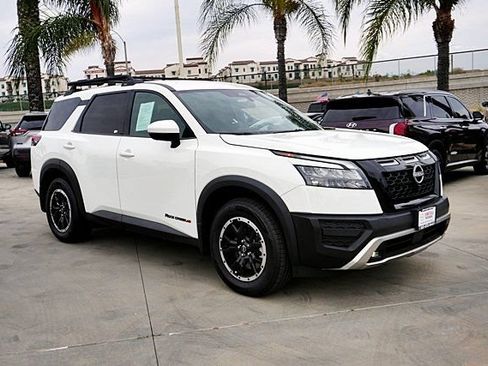 Certified 2024 Nissan Pathfinder Rock Creek AWD/4WD image 2