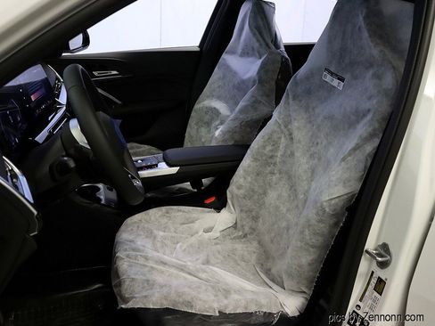 Used 2026 BMW X2 xDrive28i image 10