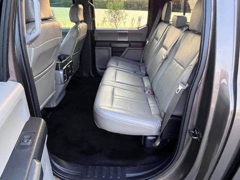 Used 2015 Ford F150 XLT w/ Equipment Group 302A Luxury AWD/4WD image 24
