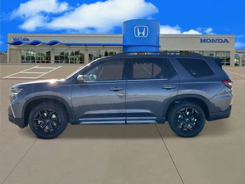 New 2025 Honda Pilot Touring image 2